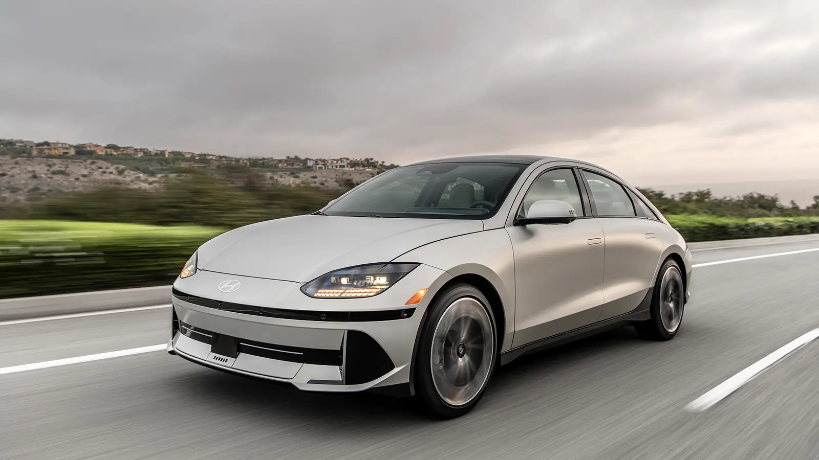 هیوندای آیونیک Hyundai Ioniq 6