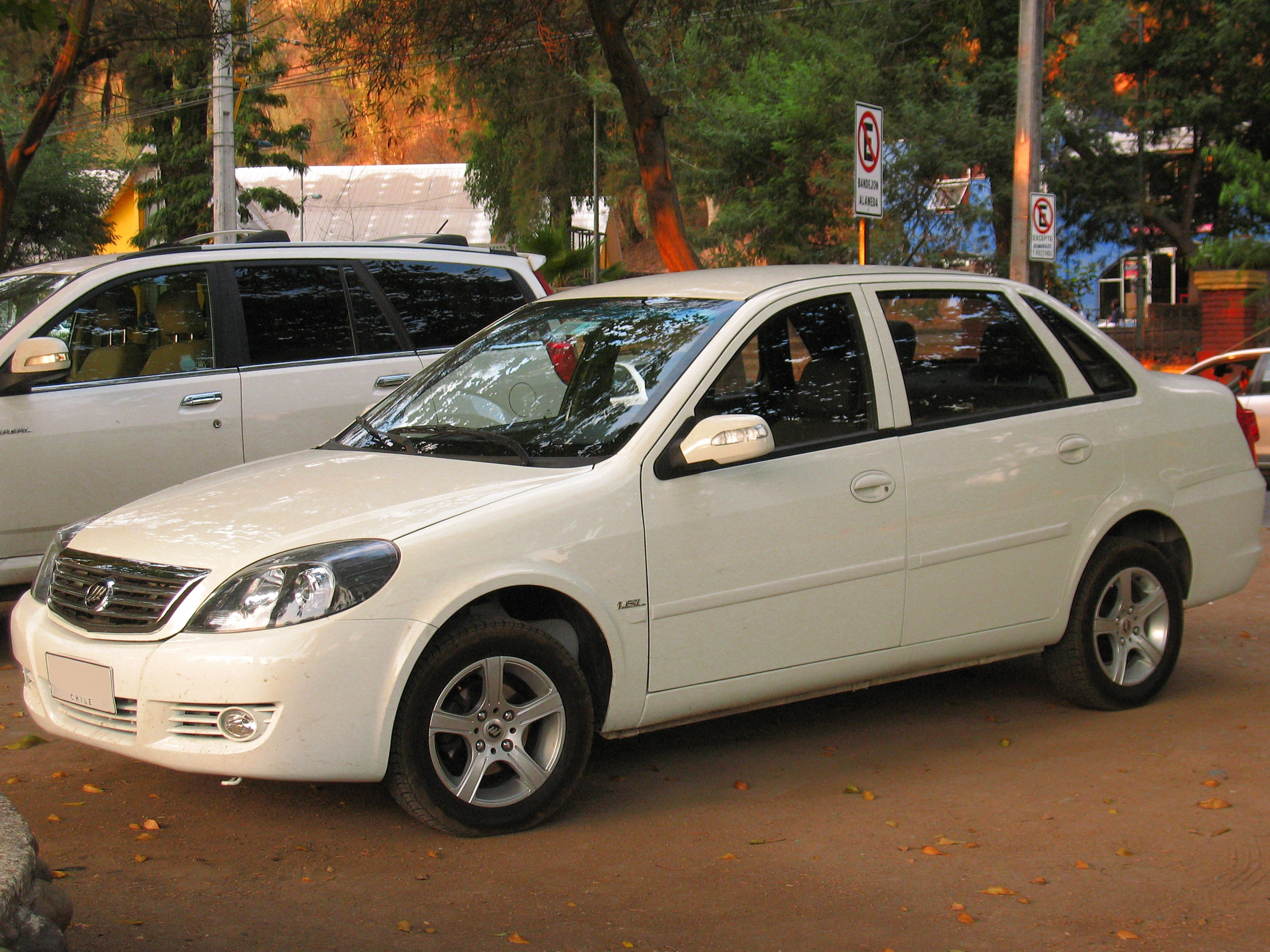 مشخصات فنی لیفان Lifan 520
