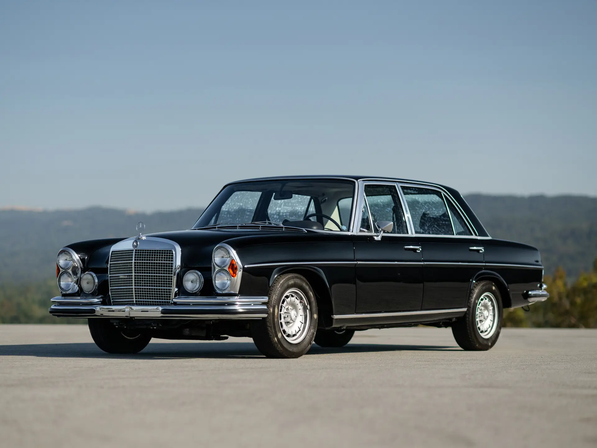 300SEL ؛ مشخصات فنی مرسدس بنز 300SL 300SEL ؛ مشخصات فنی مرسدس بنز 300SL