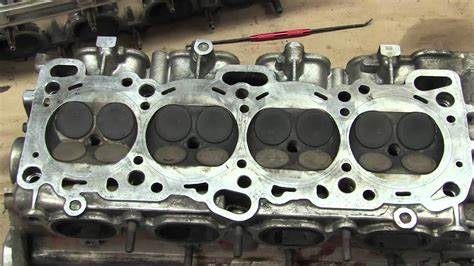 سرسیلندر - Cylinder head